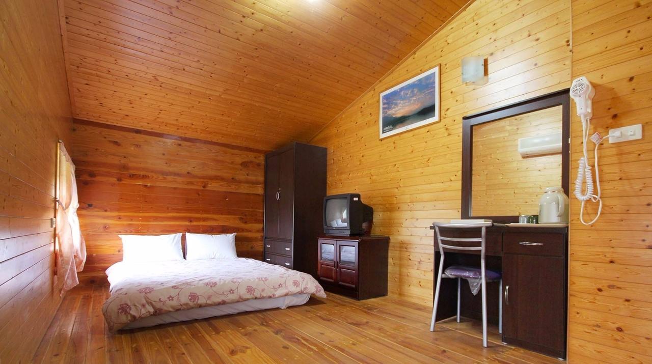 Sun Moon Lake Wild Flower Bed and Breakfast Yuchi Exterior foto