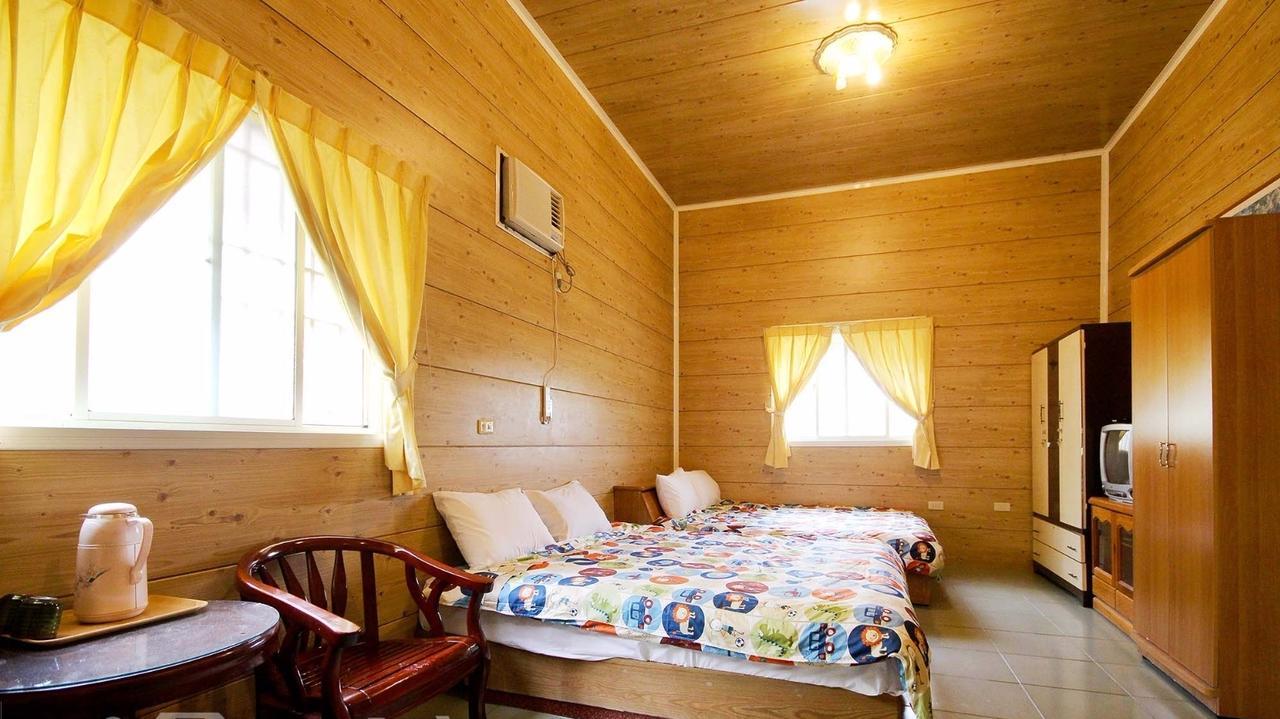 Sun Moon Lake Wild Flower Bed and Breakfast Yuchi Exterior foto